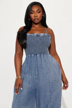 Vera Chambray Jumpsuit - Medium Wash