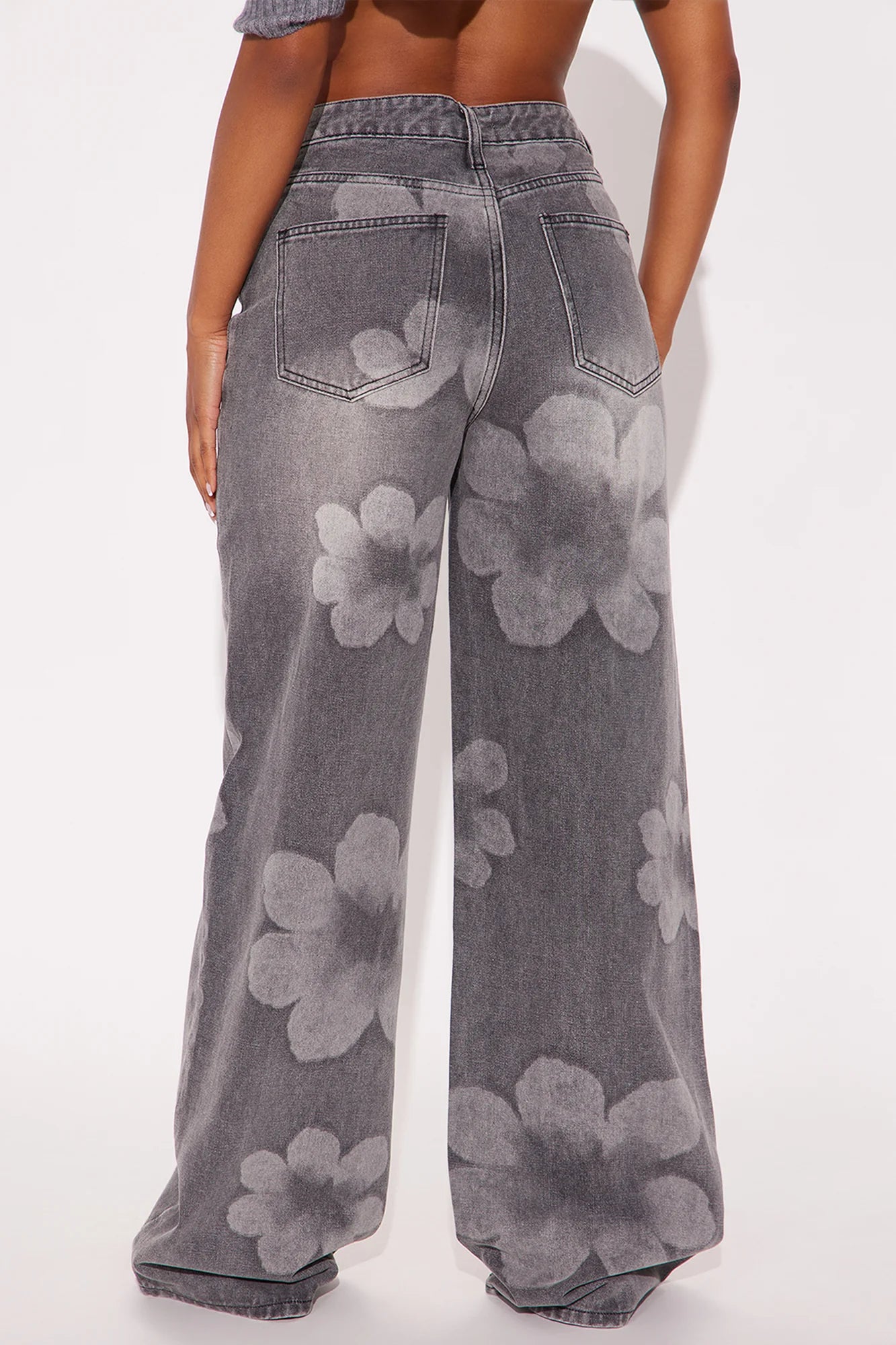 Born To Bloom Crossover Jeans - Grey