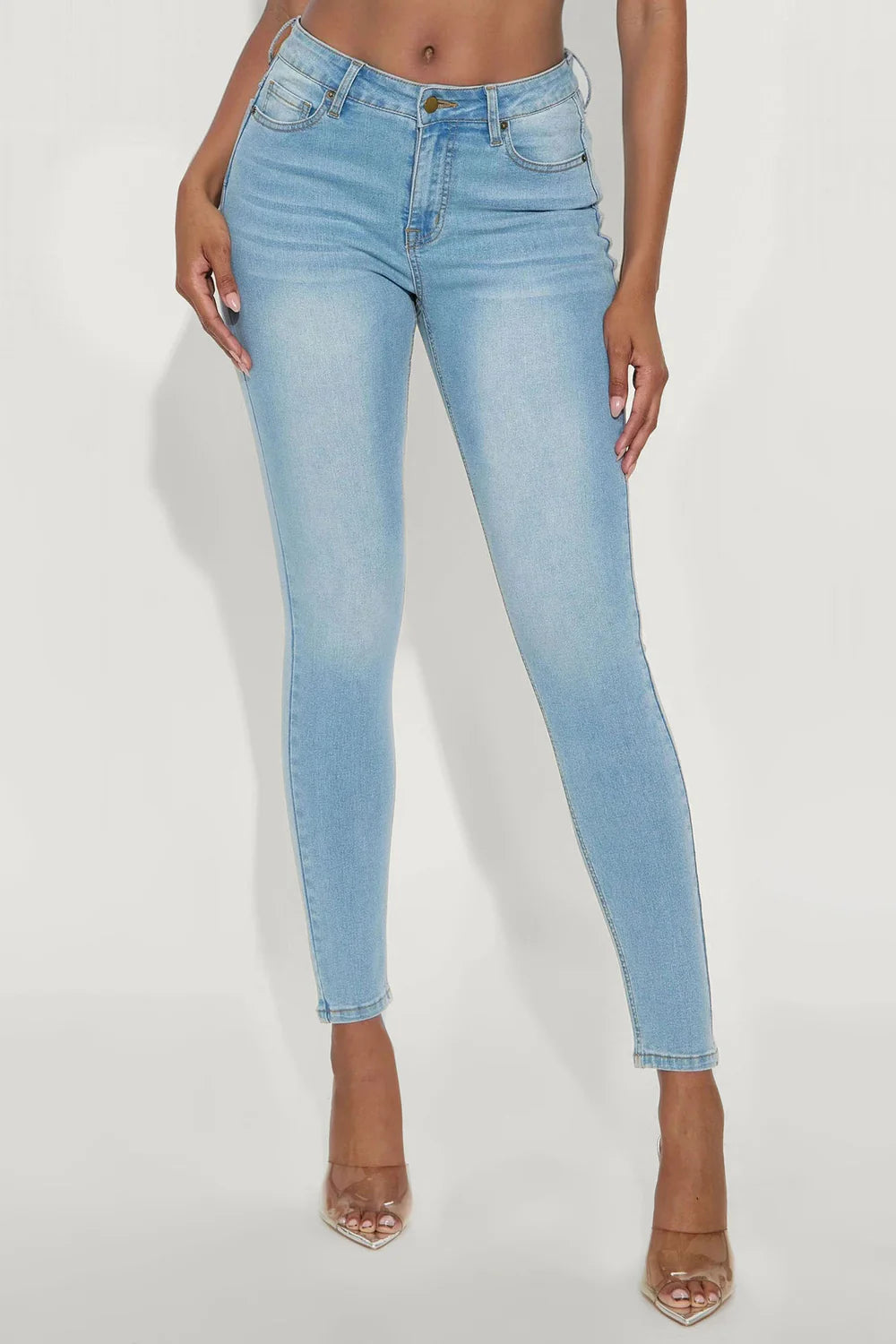 Tall Vibe Check Curvy Stretch Skinny Jeans - Light Wash