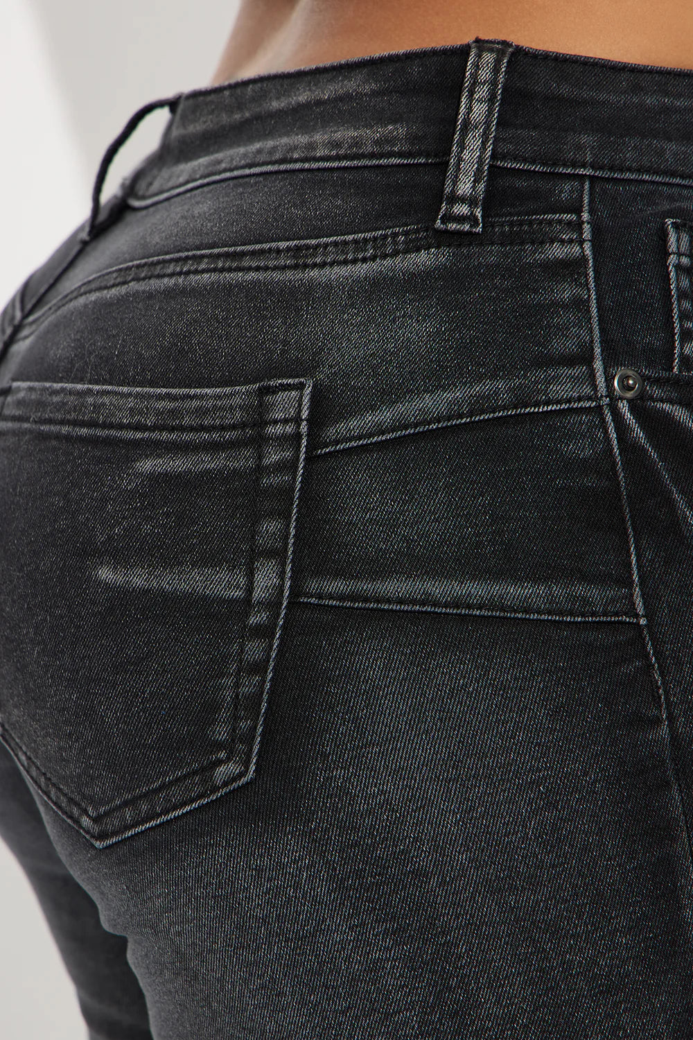 She's An Icon Curvy Stretch Skinny Jeans - Black Wash